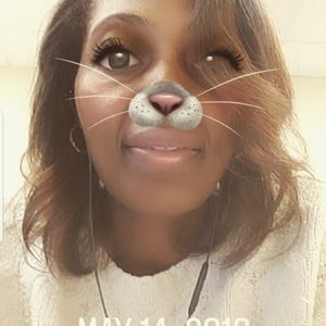 Meet your Posher, Monique